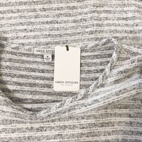 ✨Green Envelope ✨Striped Soft Top🍁 - Picture 5 of 7